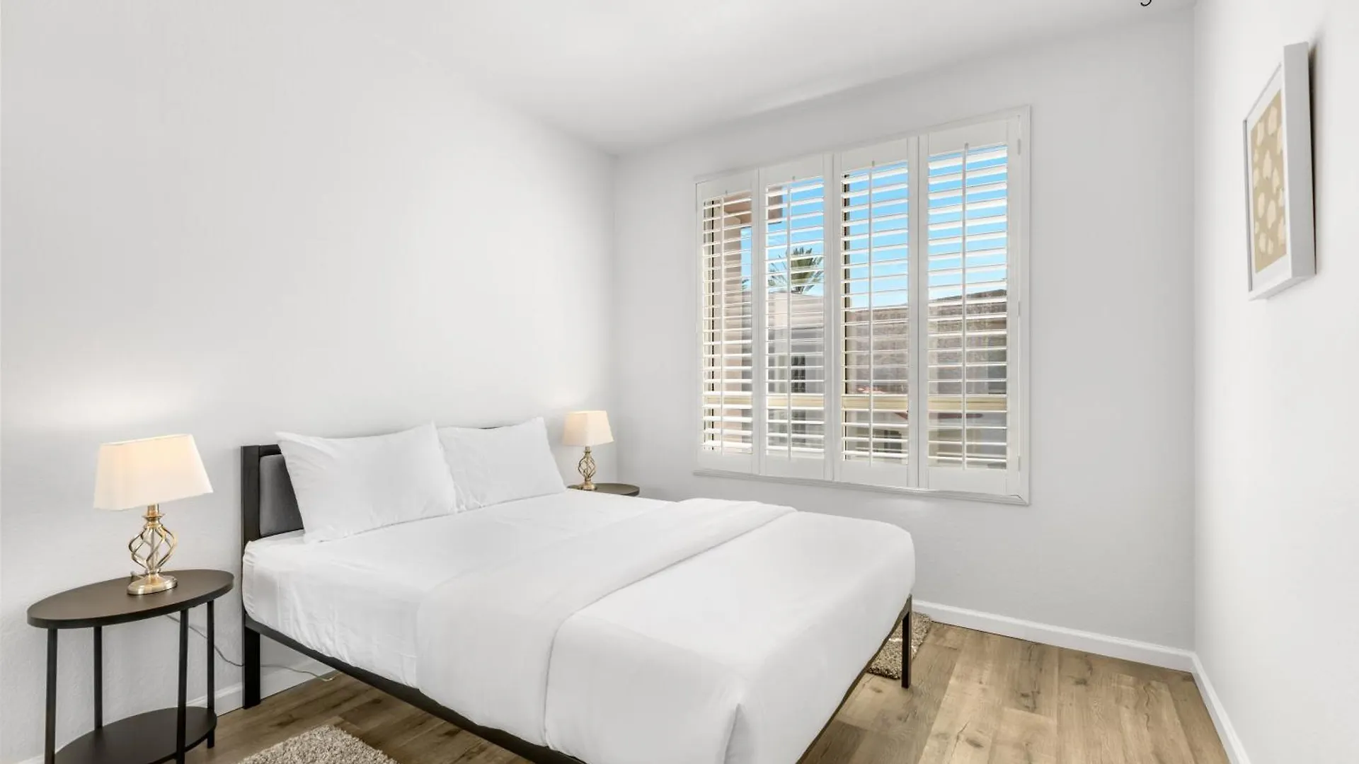 Modern & Uncluttered - A Ryson Property Palm Springs