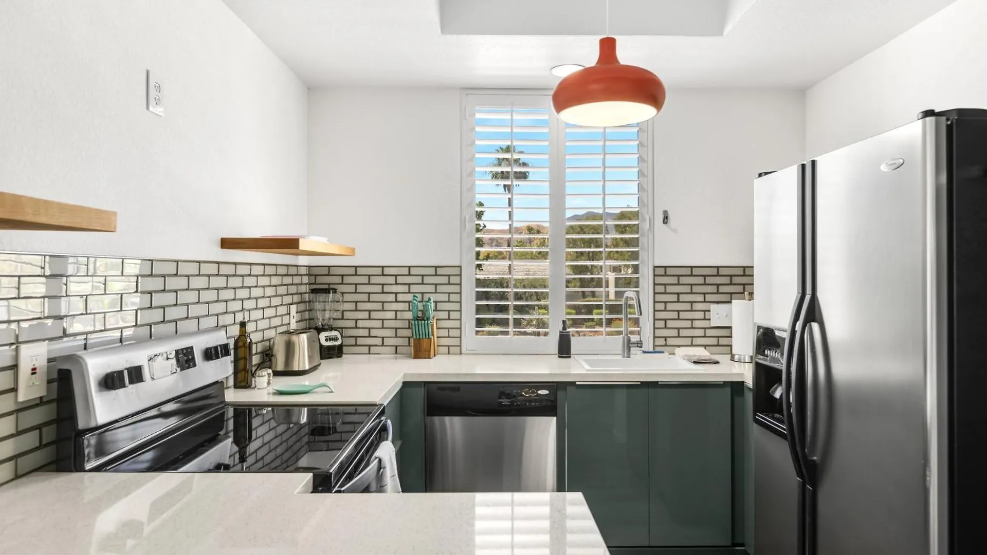 Modern & Uncluttered - A Ryson Property Palm Springs