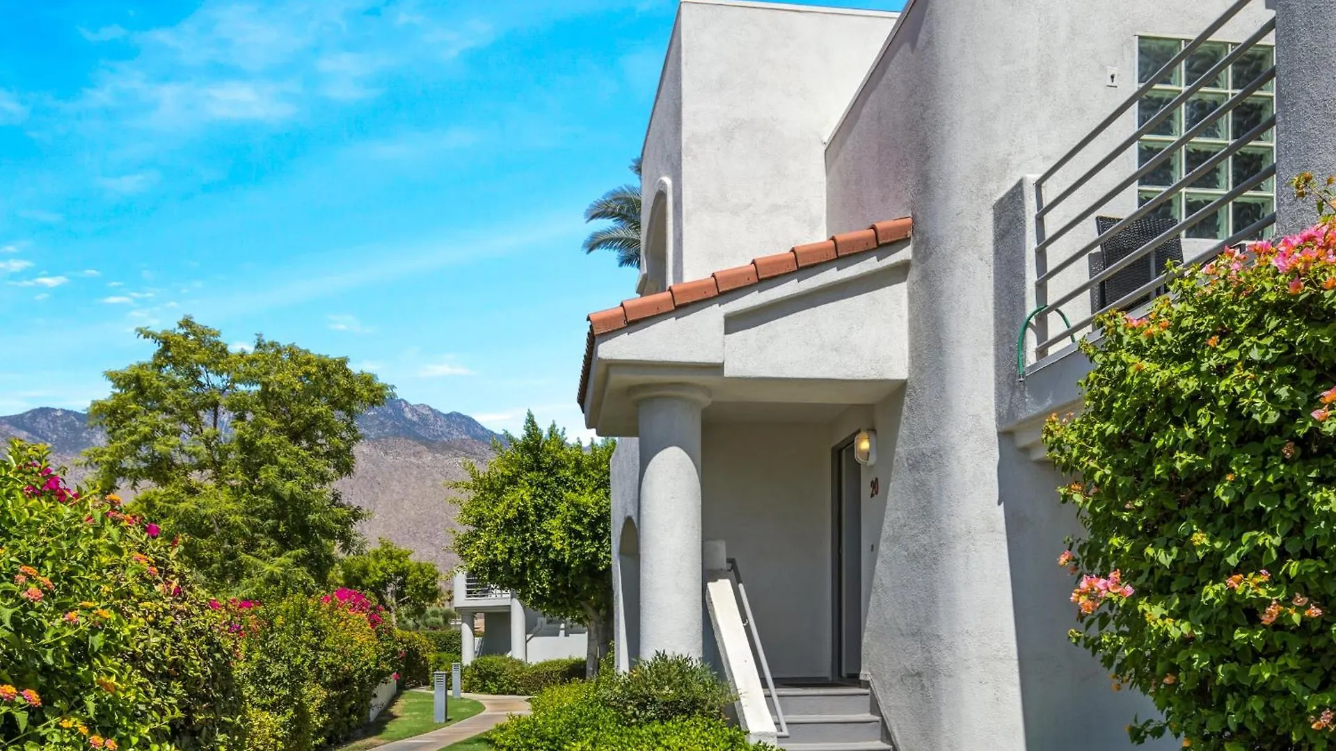 Modern & Uncluttered - A Ryson Property Palm Springs 0*,  USA